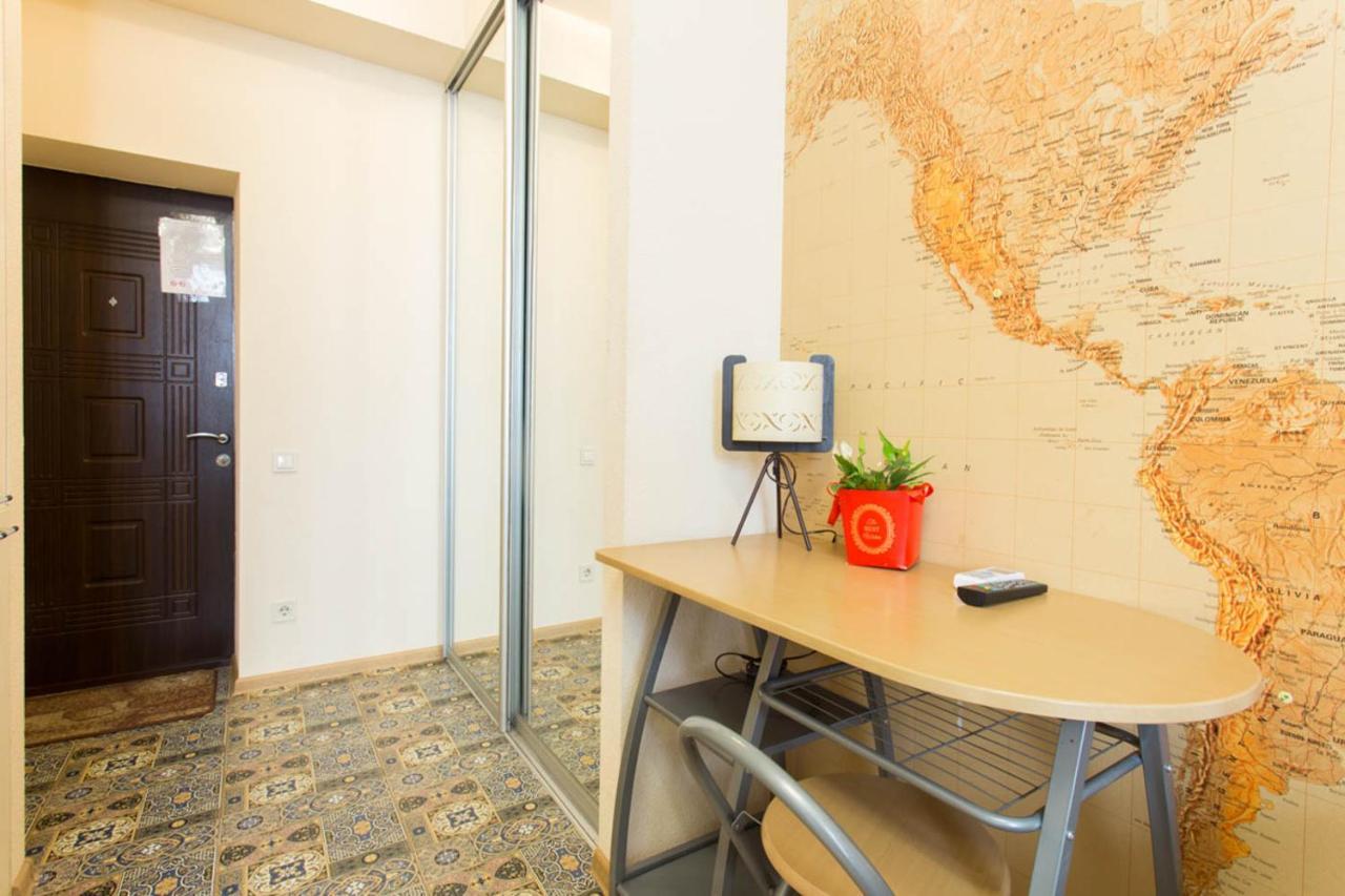 New Studio In The Center - Korolenka Str. 25/62 Apartment Harkiv Exterior foto